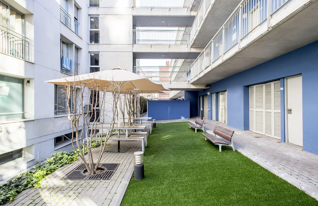 Residencia Universitaria Resa Campus Del Mar-1